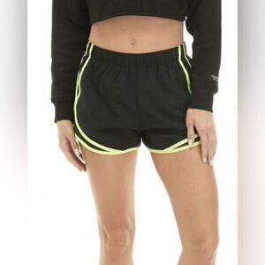 NWOT Calvin Klein Plus Size Women’s Performance Shorts Black Athletic - XXL